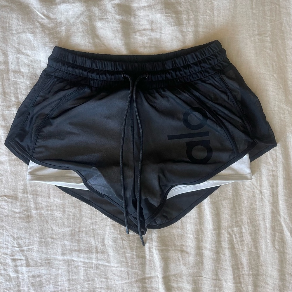 ALO Yoga Ambience Short